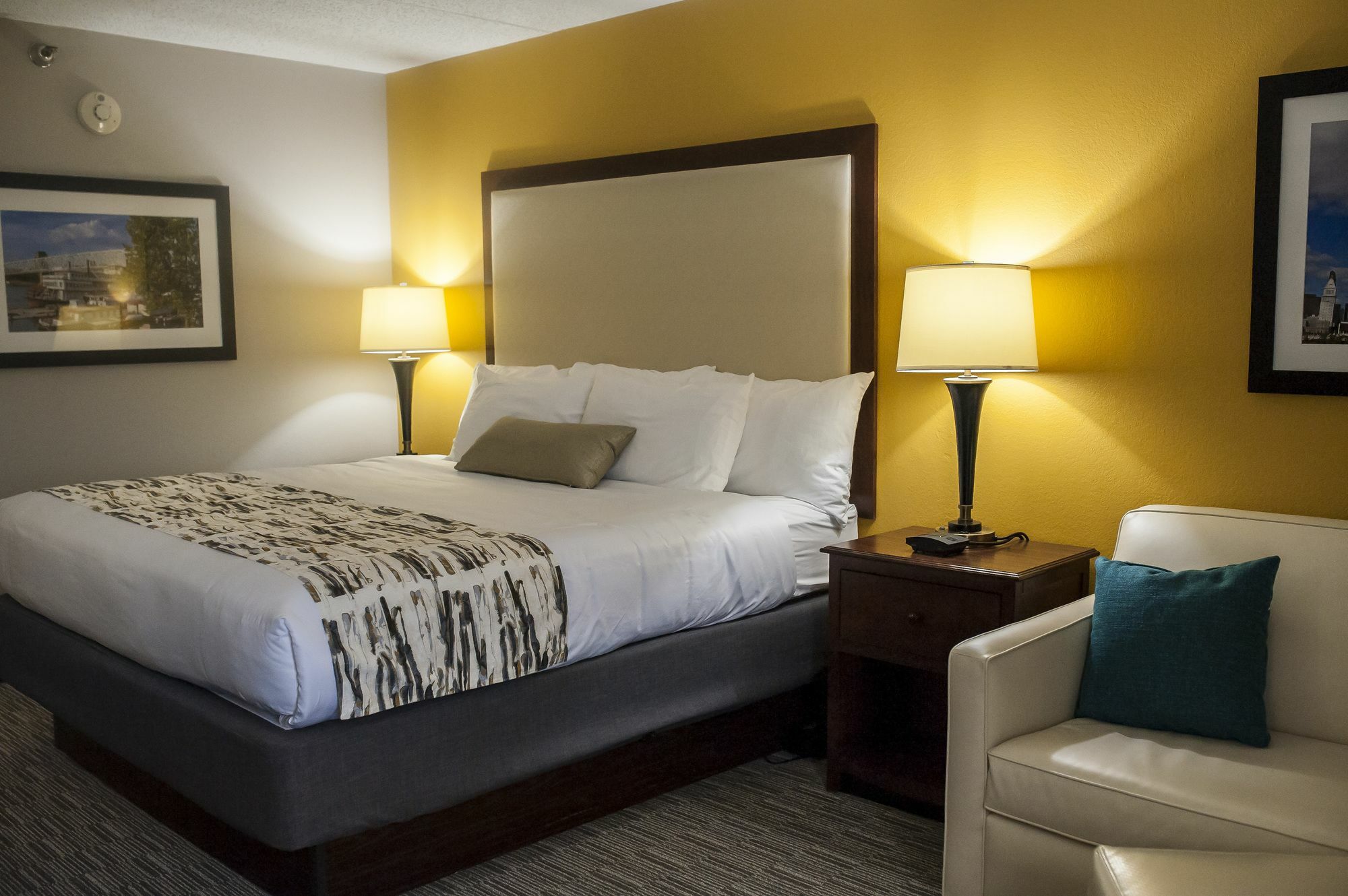 Holiday Inn Express & Suites Cincinnati Riverfront, An Ihg Hotel Covington Ngoại thất bức ảnh